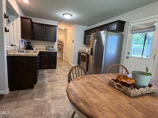 109 Larksdale Cove, Benson, NC 27504