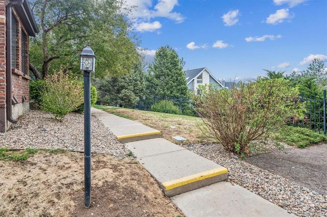 844 S Vance Street F, Lakewood, CO 80226