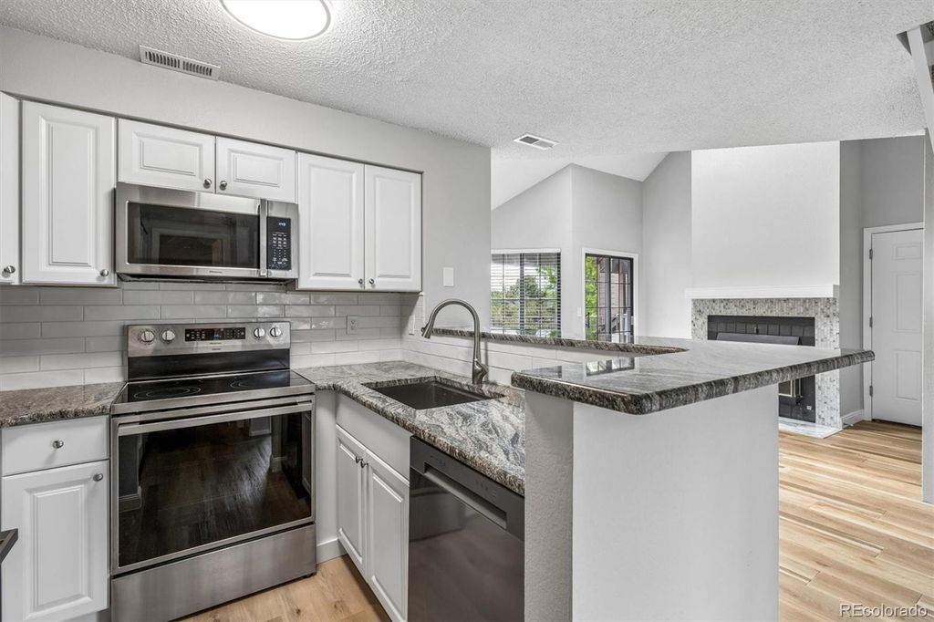 844 S Vance Street F, Lakewood, CO 80226