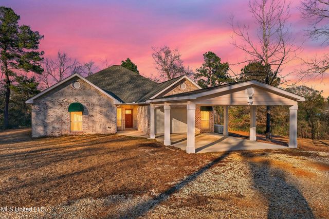 19 Lake Michael Lane, Poplarville, MS 39470