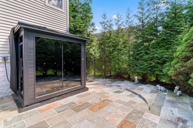 199 Winding Brook Road, New Rochelle, NY 10804
