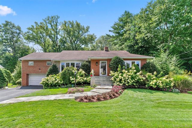 199 Winding Brook Road, New Rochelle, NY 10804