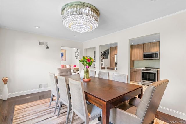 199 Winding Brook Road, New Rochelle, NY 10804