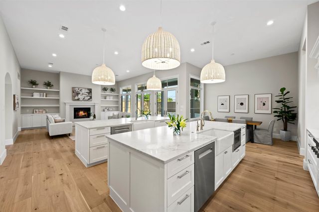 6254 Preston Crest Lane, Dallas, TX 75230