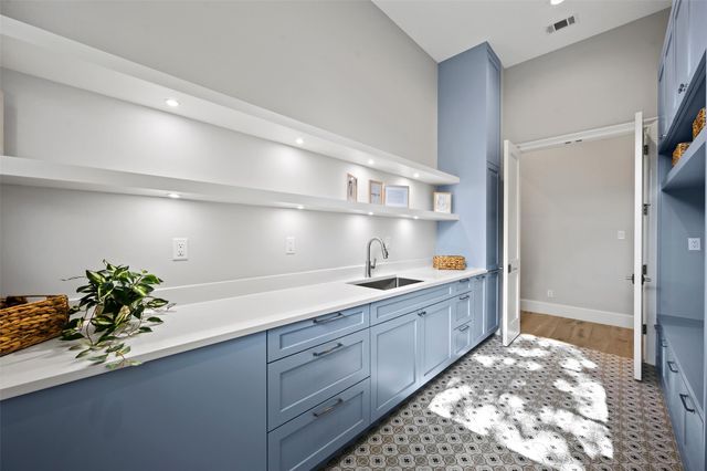 6254 Preston Crest Lane, Dallas, TX 75230
