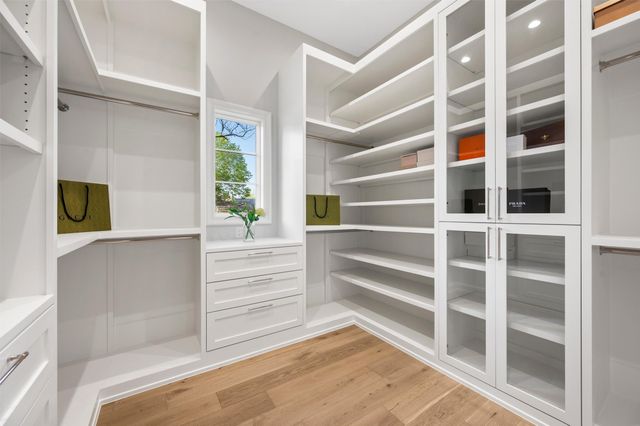 6254 Preston Crest Lane, Dallas, TX 75230