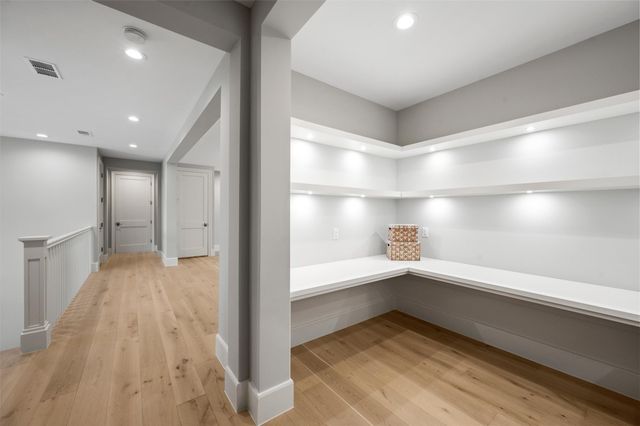 6254 Preston Crest Lane, Dallas, TX 75230