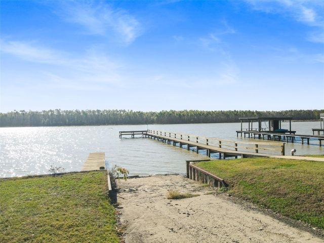 159 Yacht Circle, Trinity, TX 75862