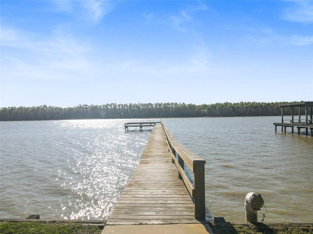 159 Yacht Circle, Trinity, TX 75862