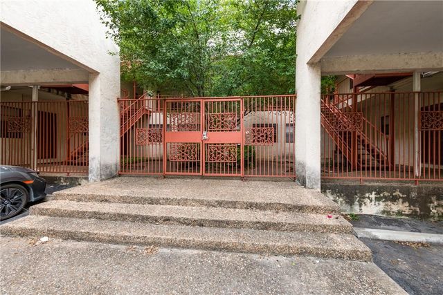 706 W 22nd ST 202, Austin, TX 78705