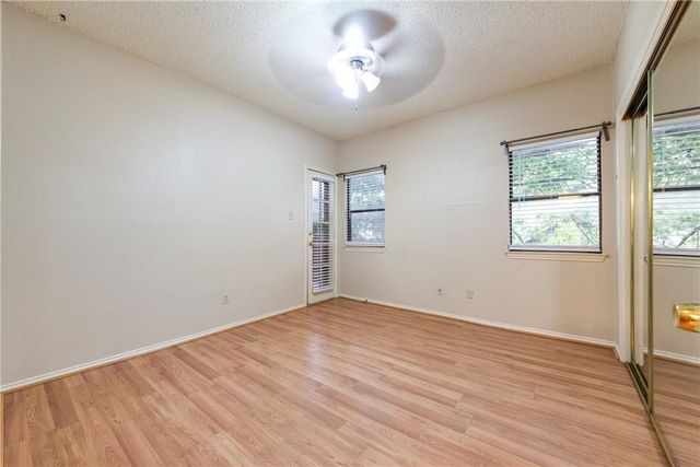 706 W 22nd ST 202, Austin, TX 78705