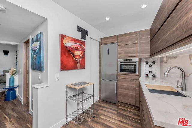 3212 Wrightwood Drive, Studio City (los Angeles), CA 91604