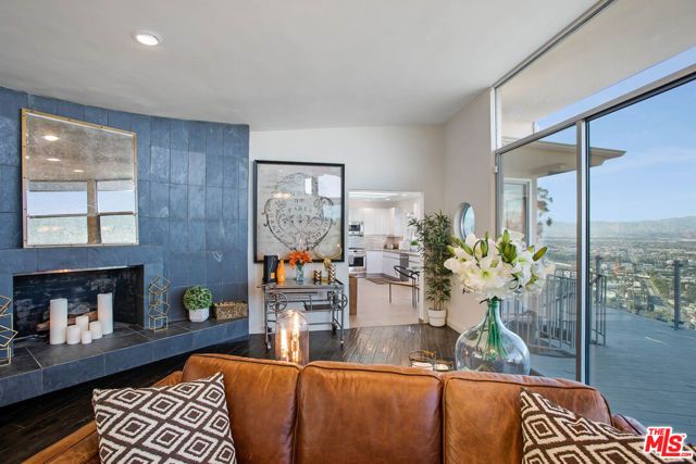 3212 Wrightwood Drive, Studio City (los Angeles), CA 91604