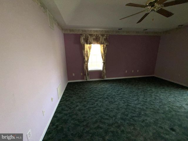 71 WAGER LN, Martinsburg, WV 25404