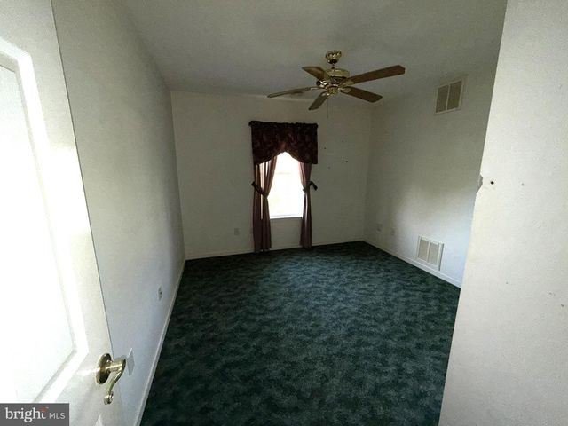71 WAGER LN, Martinsburg, WV 25404
