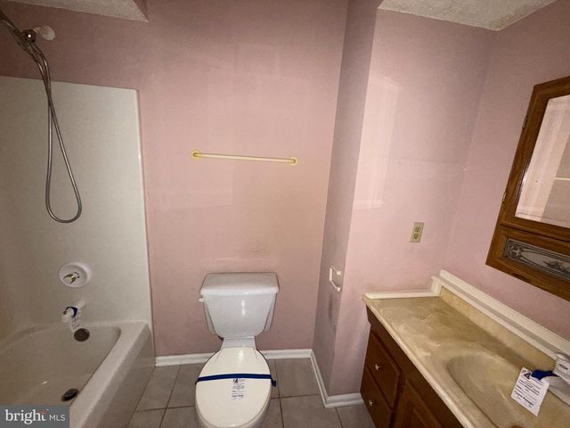 71 WAGER LN, Martinsburg, WV 25404