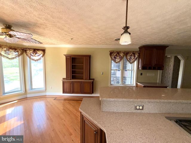 71 WAGER LN, Martinsburg, WV 25404