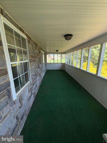 71 WAGER LN, Martinsburg, WV 25404