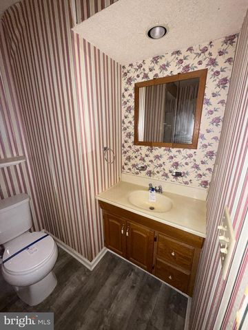 71 WAGER LN, Martinsburg, WV 25404