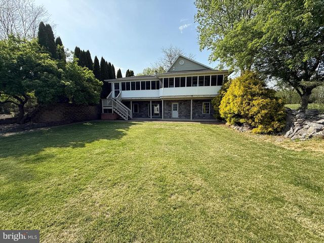 71 WAGER LN, Martinsburg, WV 25404