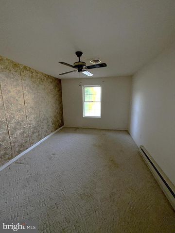 71 WAGER LN, Martinsburg, WV 25404