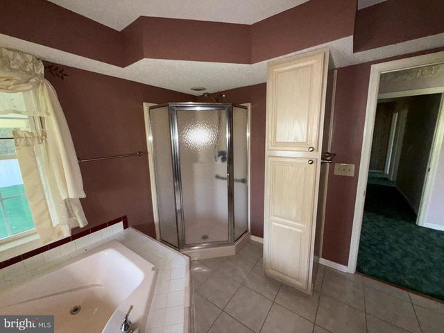 71 WAGER LN, Martinsburg, WV 25404