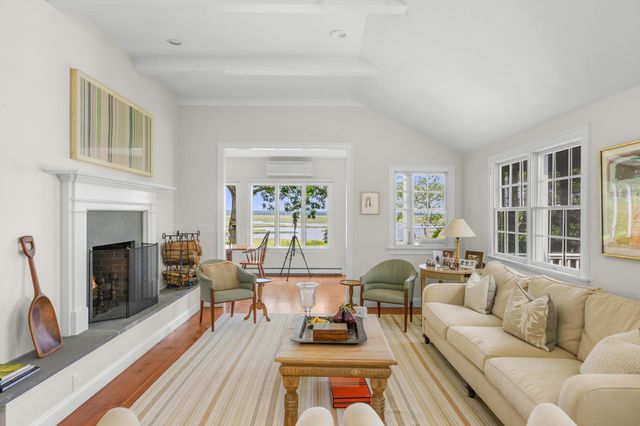 11 Sheperd's Way, Barnstable, MA 02630