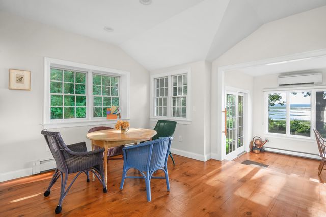 11 Sheperd's Way, Barnstable, MA 02630