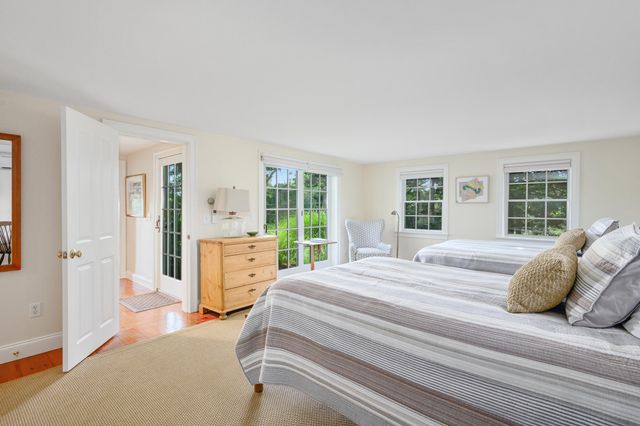 11 Sheperd's Way, Barnstable, MA 02630