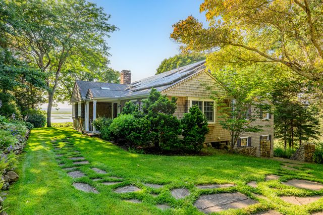 11 Sheperd's Way, Barnstable, MA 02630