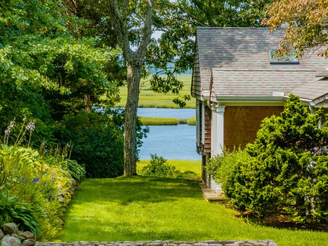 11 Sheperd's Way, Barnstable, MA 02630