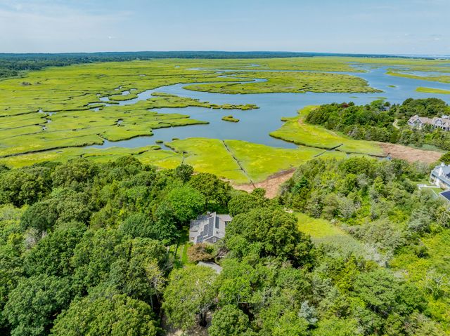 11 Sheperd's Way, Barnstable, MA 02630