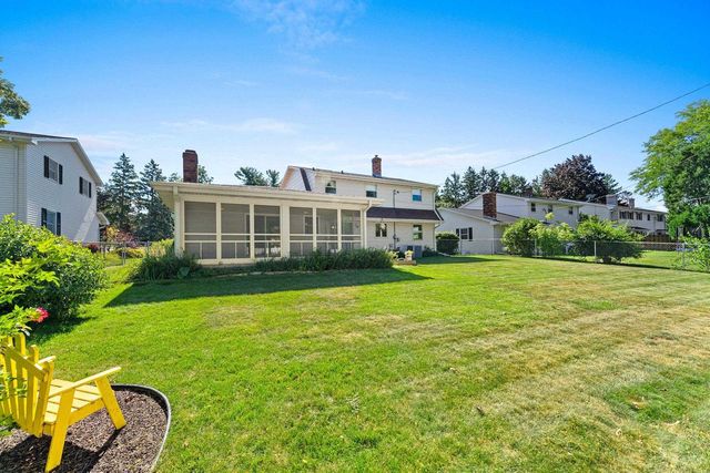 506 PINE TERRACE, Green Bay, WI 54303