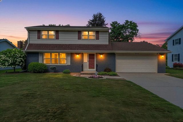 506 PINE TERRACE, Green Bay, WI 54303
