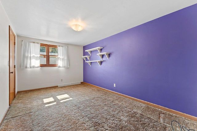 506 PINE TERRACE, Green Bay, WI 54303