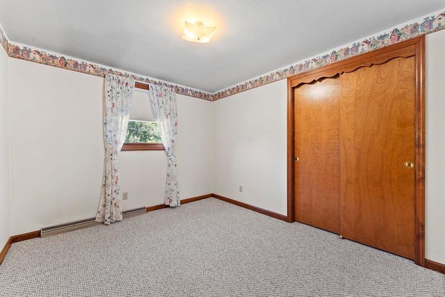 506 PINE TERRACE, Green Bay, WI 54303