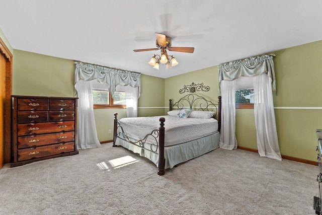 506 PINE TERRACE, Green Bay, WI 54303