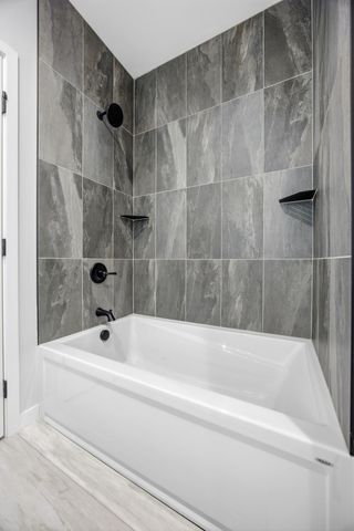 109 Annies Way, Mapleton, ND 58059