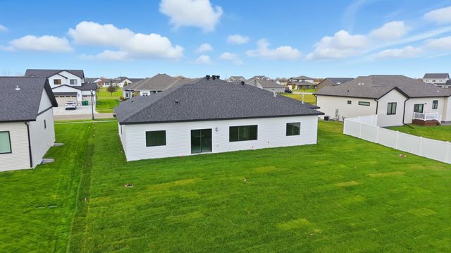 109 Annies Way, Mapleton, ND 58059