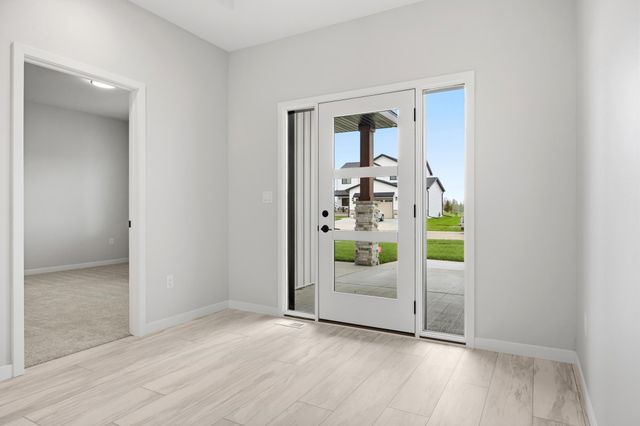 109 Annies Way, Mapleton, ND 58059