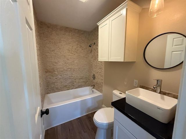 915 W 18th Street, Lake Charles, LA 70601