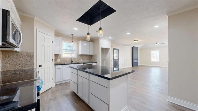 915 W 18th Street, Lake Charles, LA 70601