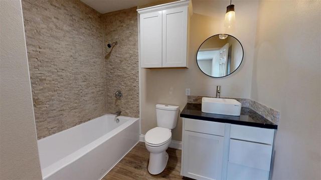 915 W 18th Street, Lake Charles, LA 70601