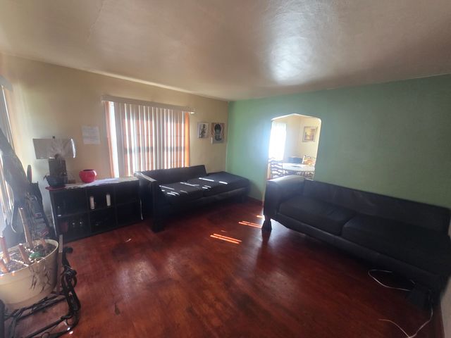 566 Hirsch Avenue, Calumet City, IL 60409