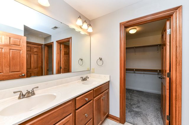 1111 Morningside Court, Greenfield, IN 46140