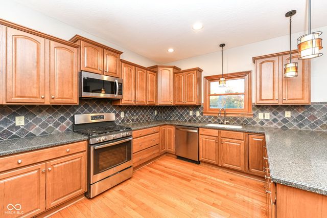 1111 Morningside Court, Greenfield, IN 46140