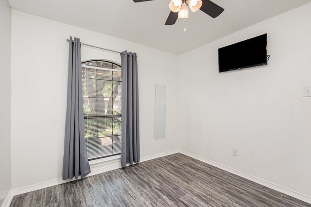 6503 Tempest Drive, Arlington, TX 76001