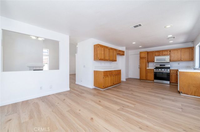 1107 Mirada, Perris, CA 92571