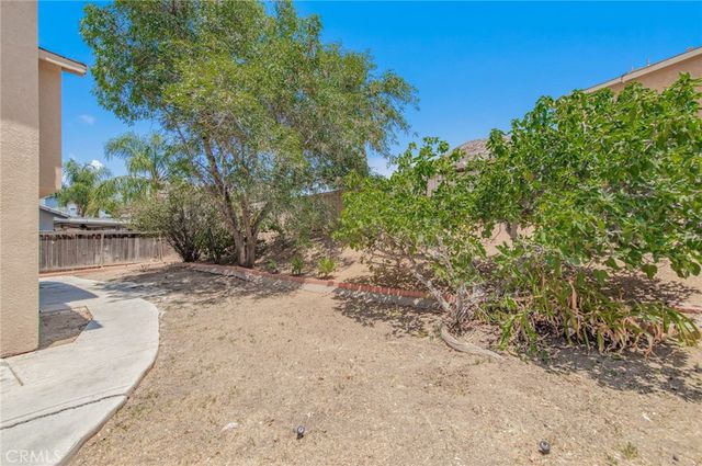 1107 Mirada, Perris, CA 92571