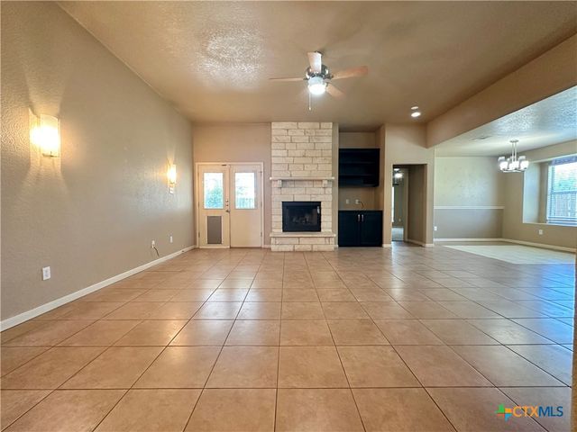 6302 Lolly Loop, Killeen, TX 76542